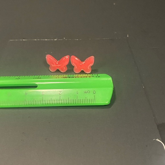 Pink Butterfly post earrings - Picture 3 of 3